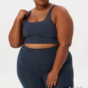 Girlfriend Collective Tommy Crop Bra in Navy